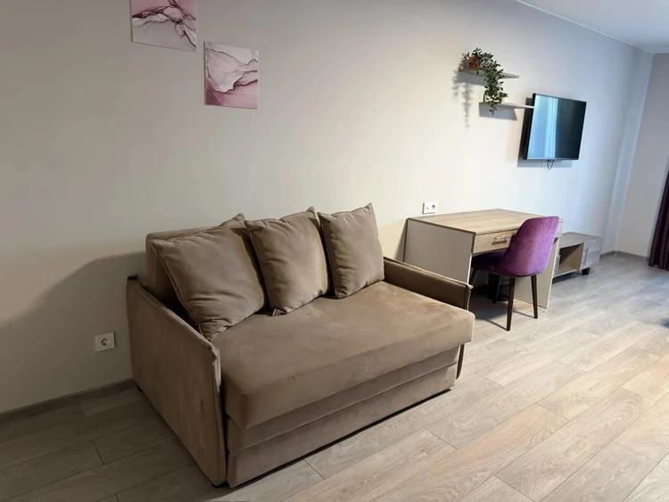 894caab4-d4a1-4fff-acfa-bb9348ba152b-1000440419.jpg